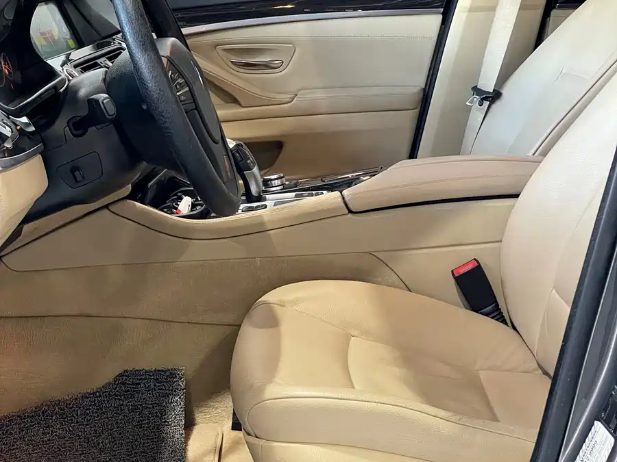 Buick Buick Envision Plus в цвете и кузовом – это идеальный выбор среди китайских автомобилей. Доступная цена и надежность гарантированы.