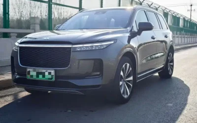 Li Auto LI ONE в цвете и кузовом – это идеальный выбор среди китайских автомобилей. Доступная цена и надежность гарантированы.