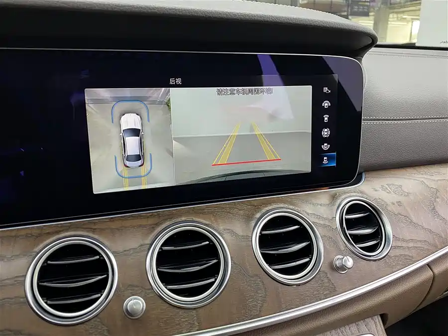 Mercedes-Benz Mercedes-Benz E-Class в цвете и кузовом – это идеальный выбор среди китайских автомобилей. Доступная цена и надежность гарантированы.