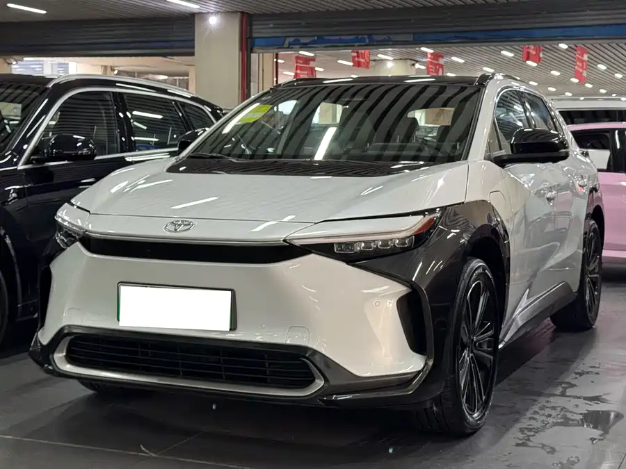 Land Rover Land Rover Discovery в цвете и кузовом – это идеальный выбор среди китайских автомобилей. Доступная цена и надежность гарантированы.