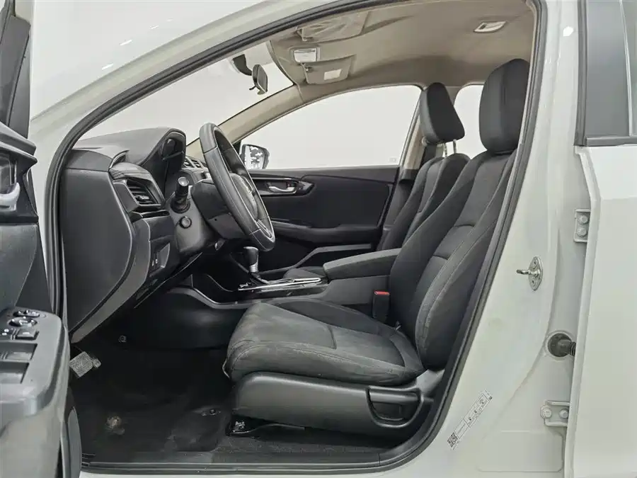 WuLing Wuling Sunshine в цвете и кузовом – это идеальный выбор среди китайских автомобилей. Доступная цена и надежность гарантированы.