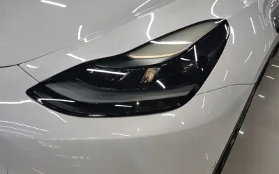 Tesla Tesla Model 3 в цвете и кузовом – это идеальный выбор среди китайских автомобилей. Доступная цена и надежность гарантированы.