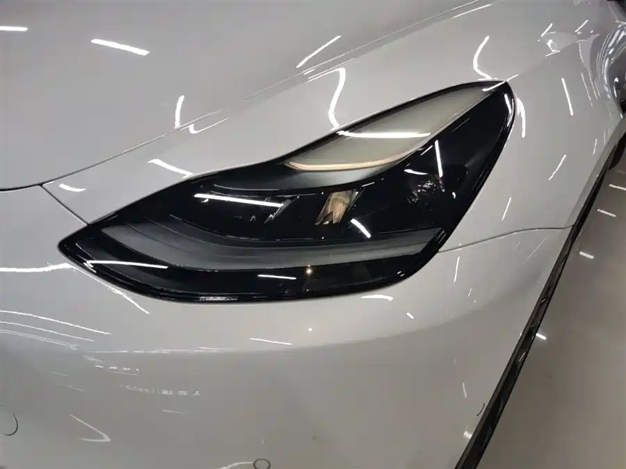Mercedes-Benz Mercedes-Benz E-Class в цвете и кузовом – это идеальный выбор среди китайских автомобилей. Доступная цена и надежность гарантированы.