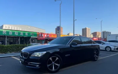 BMW BMW 5 Series GT в цвете и кузовом – это идеальный выбор среди китайских автомобилей. Доступная цена и надежность гарантированы.