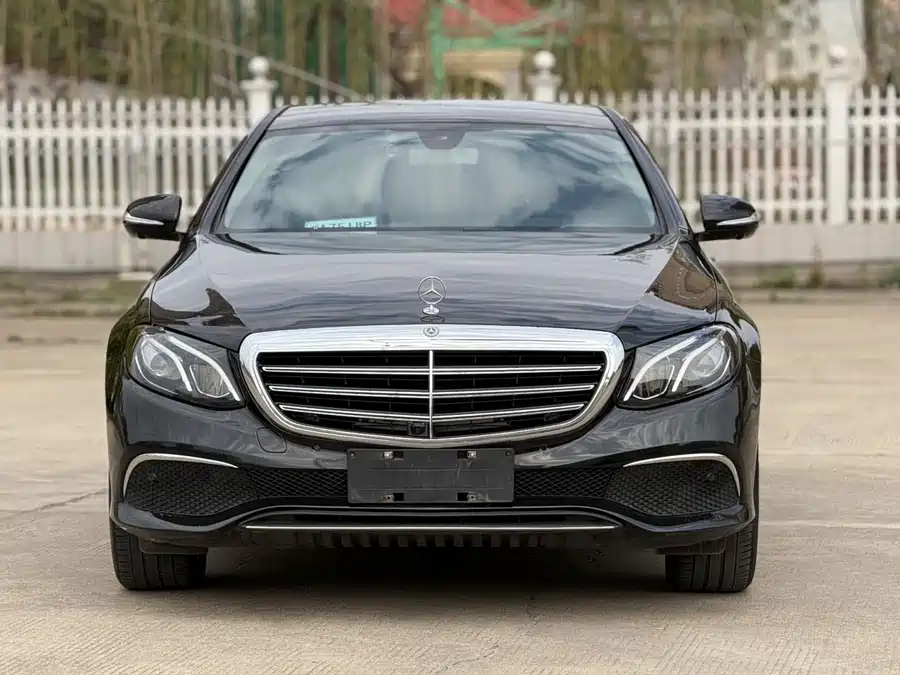Mercedes-Benz Mercedes-Benz E-Class в цвете и кузовом – это идеальный выбор среди китайских автомобилей. Доступная цена и надежность гарантированы.