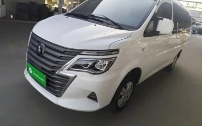 Dongfeng Forthing Forthing Yacht в цвете и кузовом – это идеальный выбор среди китайских автомобилей. Доступная цена и надежность гарантированы.