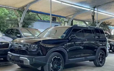 Beijing Off-road BAIC BJ40 в цвете и кузовом – это идеальный выбор среди китайских автомобилей. Доступная цена и надежность гарантированы.