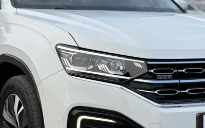 Volkswagen Volkswagen Phideon в цвете и кузовом – это идеальный выбор среди китайских автомобилей. Доступная цена и надежность гарантированы.