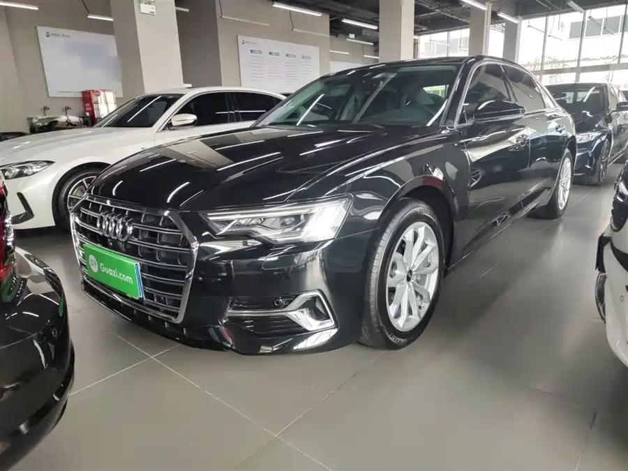 Audi Audi A6L в цвете и кузовом – это идеальный выбор среди китайских автомобилей. Доступная цена и надежность гарантированы.