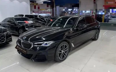 BMW BMW iX3 в цвете и кузовом – это идеальный выбор среди китайских автомобилей. Доступная цена и надежность гарантированы.
