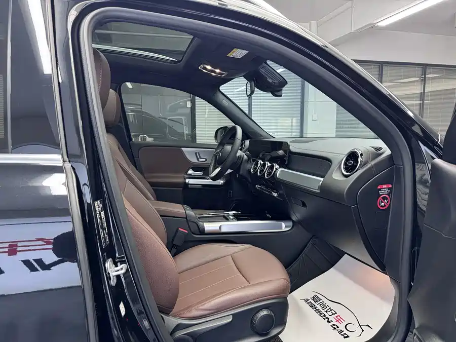 Mercedes-Benz Mercedes-Benz GLB в цвете и кузовом – это идеальный выбор среди китайских автомобилей. Доступная цена и надежность гарантированы.