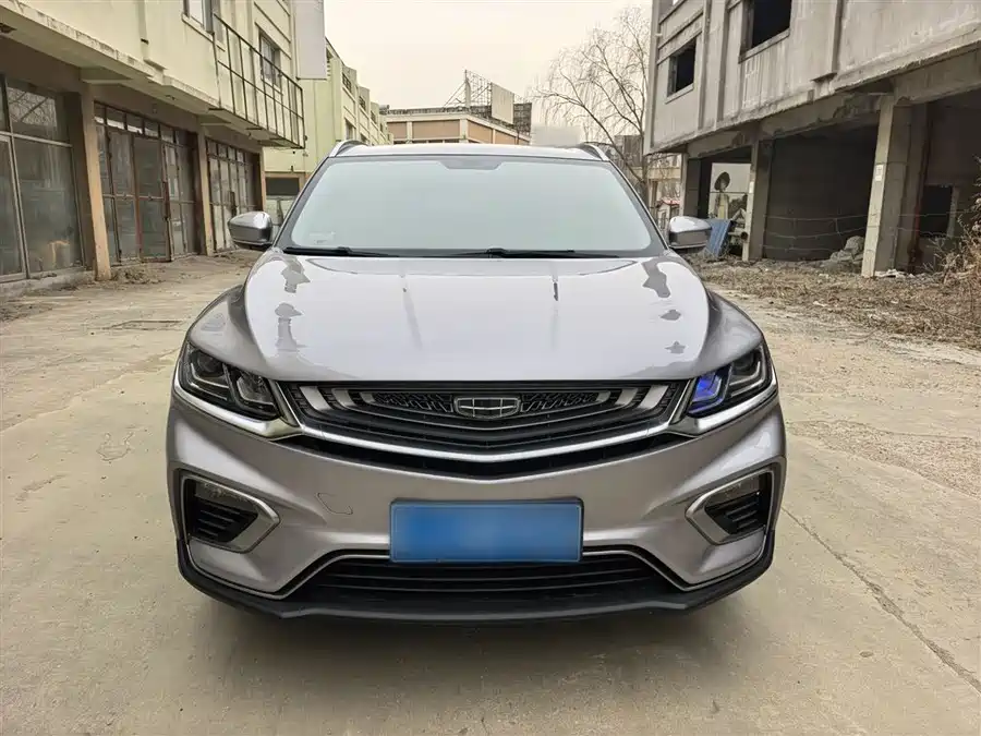 Geely Geely Coolray в цвете и кузовом – это идеальный выбор среди китайских автомобилей. Доступная цена и надежность гарантированы.