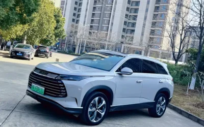 Volkswagen Volkswagen Bora в цвете и кузовом – это идеальный выбор среди китайских автомобилей. Доступная цена и надежность гарантированы.