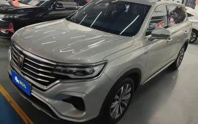 Roewe Roewe i5 в цвете и кузовом – это идеальный выбор среди китайских автомобилей. Доступная цена и надежность гарантированы.