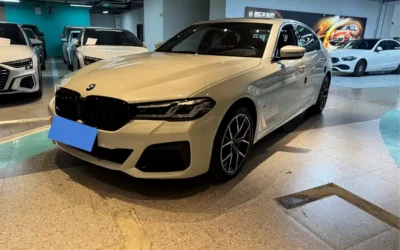 BMW BMW 5 Series GT в цвете и кузовом – это идеальный выбор среди китайских автомобилей. Доступная цена и надежность гарантированы.