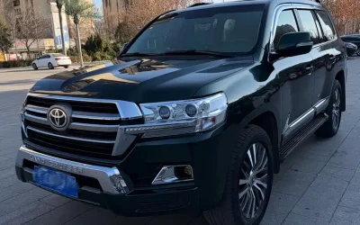 Toyota Toyota Prado в цвете и кузовом – это идеальный выбор среди китайских автомобилей. Доступная цена и надежность гарантированы.