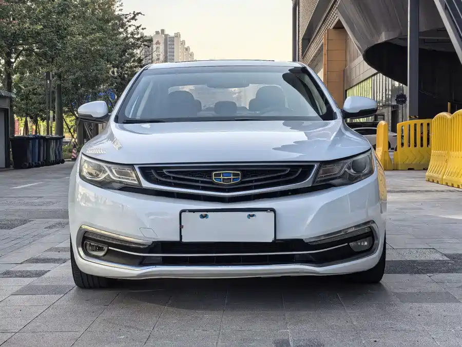 Li Auto LI ONE в цвете и кузовом – это идеальный выбор среди китайских автомобилей. Доступная цена и надежность гарантированы.
