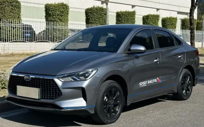 Hyundai Hyundai Lafesta в цвете и кузовом – это идеальный выбор среди китайских автомобилей. Доступная цена и надежность гарантированы.