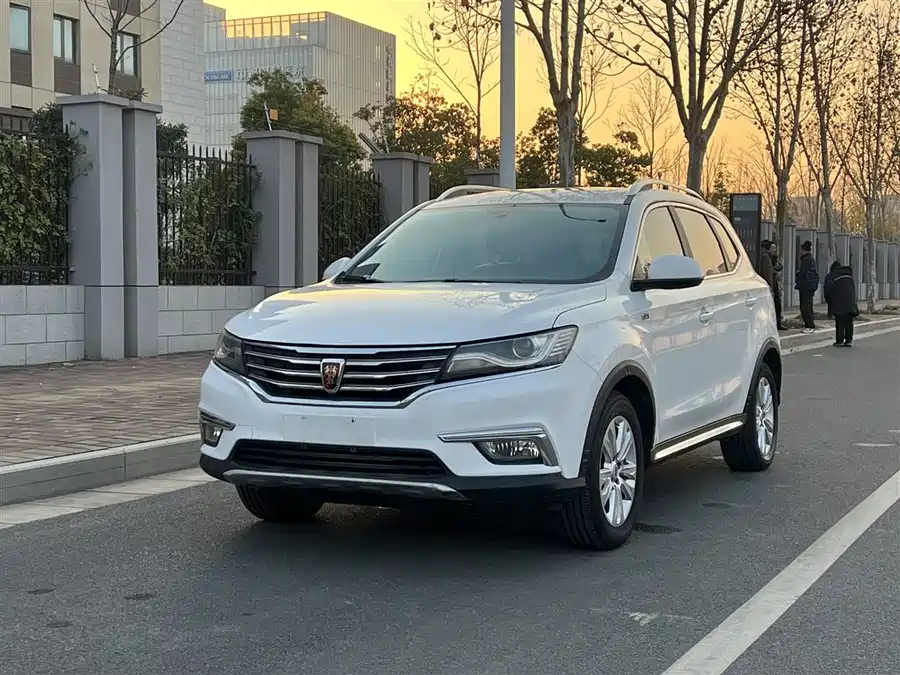 Beijing Off-road Beijing Off-Road BJ80 в цвете и кузовом – это идеальный выбор среди китайских автомобилей. Доступная цена и надежность гарантированы.