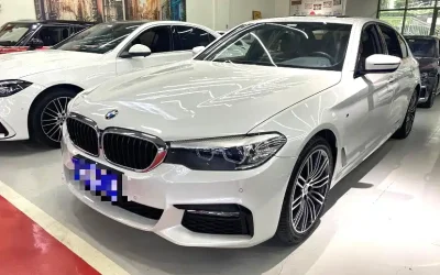 BMW BMW 5 Series в цвете и кузовом – это идеальный выбор среди китайских автомобилей. Доступная цена и надежность гарантированы.