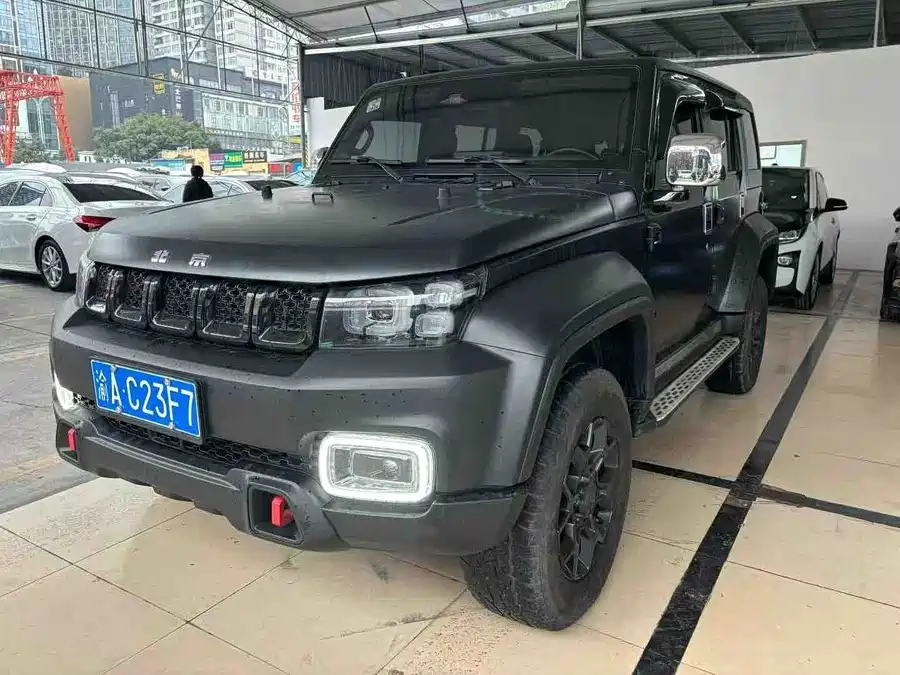 Geely Geely Emgrand в цвете и кузовом – это идеальный выбор среди китайских автомобилей. Доступная цена и надежность гарантированы.