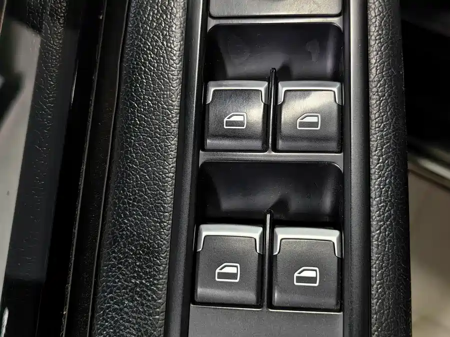 Beijing Off-road Beijing Off-Road BJ80 в цвете и кузовом – это идеальный выбор среди китайских автомобилей. Доступная цена и надежность гарантированы.