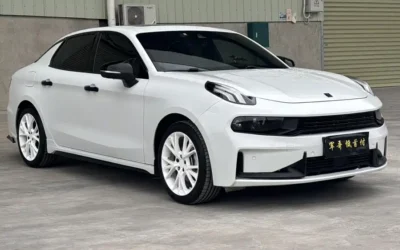 Lynk & Co Lynk & Co Z10 в цвете и кузовом – это идеальный выбор среди китайских автомобилей. Доступная цена и надежность гарантированы.