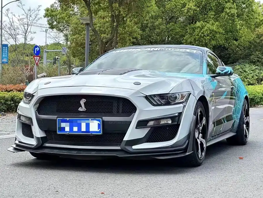 Ford Ford Mustang в цвете и кузовом – это идеальный выбор среди китайских автомобилей. Доступная цена и надежность гарантированы.