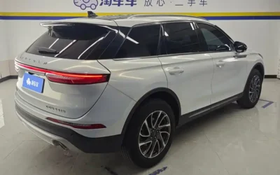 Lincoln Lincoln MKC в цвете и кузовом – это идеальный выбор среди китайских автомобилей. Доступная цена и надежность гарантированы.