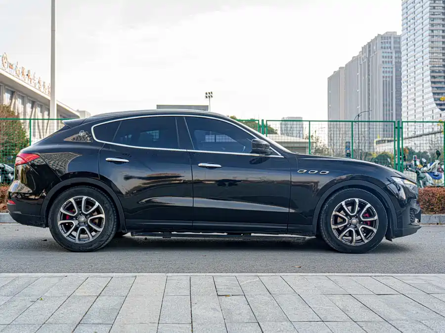 Maserati Maserati Levante в цвете и кузовом – это идеальный выбор среди китайских автомобилей. Доступная цена и надежность гарантированы.