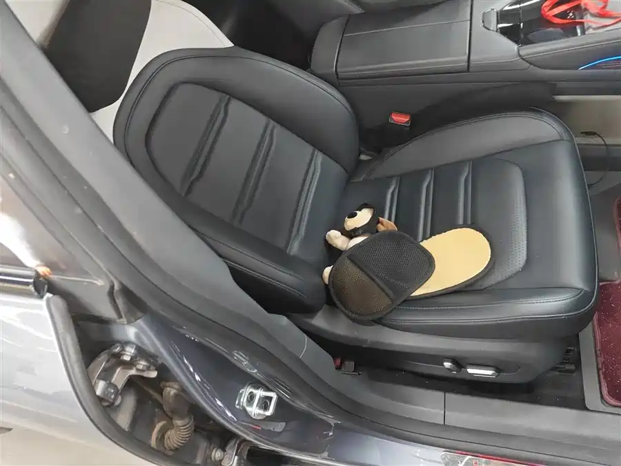 Dongfeng eπ Dongfeng eπ007 в цвете и кузовом – это идеальный выбор среди китайских автомобилей. Доступная цена и надежность гарантированы.
