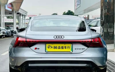 Audi Audi Q5L в цвете и кузовом – это идеальный выбор среди китайских автомобилей. Доступная цена и надежность гарантированы.