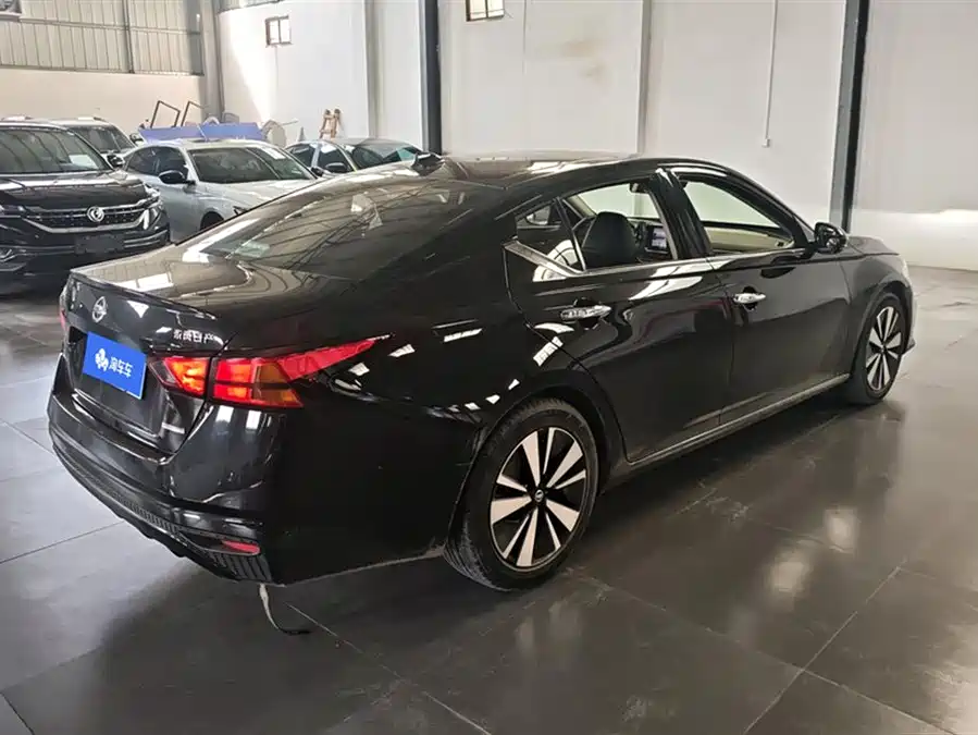 NIO NIO ET5T в цвете и кузовом – это идеальный выбор среди китайских автомобилей. Доступная цена и надежность гарантированы.