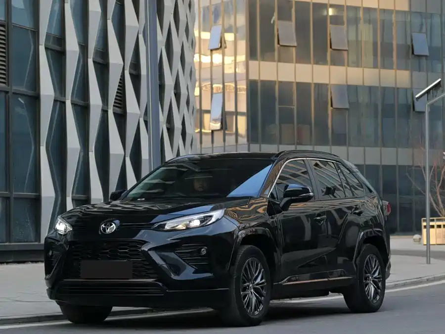 Toyota Toyota Wildlander в цвете и кузовом – это идеальный выбор среди китайских автомобилей. Доступная цена и надежность гарантированы.
