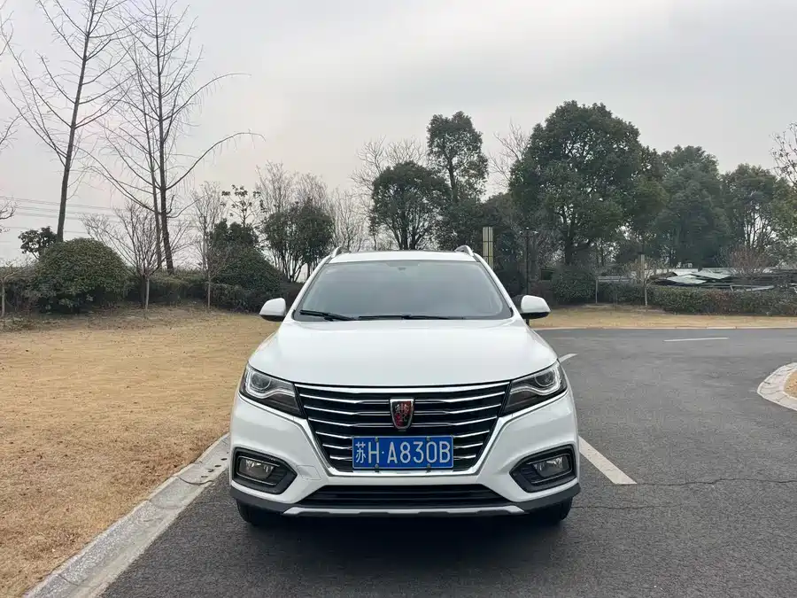Roewe Roewe RX5 в цвете и кузовом – это идеальный выбор среди китайских автомобилей. Доступная цена и надежность гарантированы.