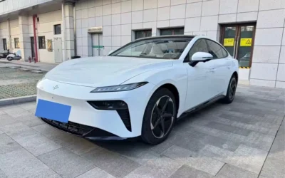 Dongfeng eπ Dongfeng eπ008 в цвете и кузовом – это идеальный выбор среди китайских автомобилей. Доступная цена и надежность гарантированы.