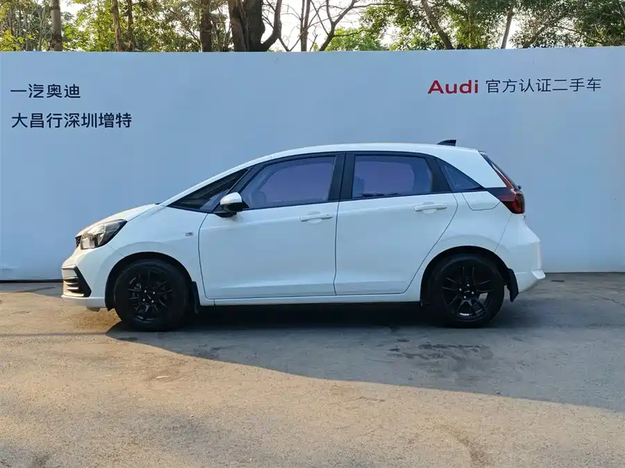 Buick Buick Excelle GT в цвете и кузовом – это идеальный выбор среди китайских автомобилей. Доступная цена и надежность гарантированы.