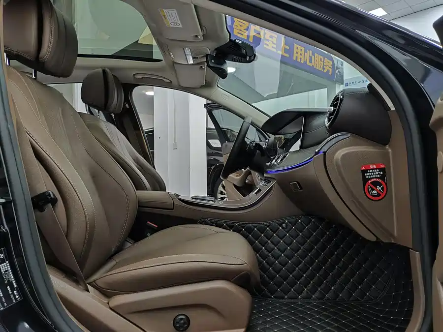 Mercedes-Benz Mercedes-Benz E-Class в цвете и кузовом – это идеальный выбор среди китайских автомобилей. Доступная цена и надежность гарантированы.