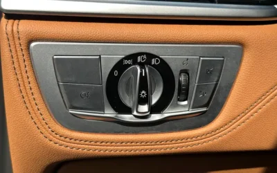BMW BMW 7 Series в цвете и кузовом – это идеальный выбор среди китайских автомобилей. Доступная цена и надежность гарантированы.