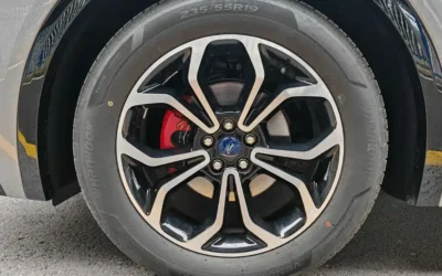 Ford Ford Focus в цвете и кузовом – это идеальный выбор среди китайских автомобилей. Доступная цена и надежность гарантированы.