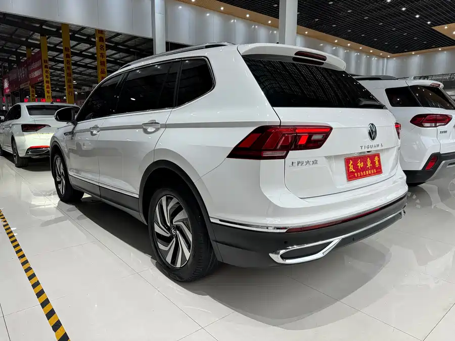 Volkswagen Volkswagen Tacqua в цвете и кузовом – это идеальный выбор среди китайских автомобилей. Доступная цена и надежность гарантированы.
