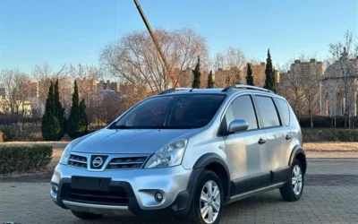 Nissan Nissan Tiida в цвете и кузовом – это идеальный выбор среди китайских автомобилей. Доступная цена и надежность гарантированы.