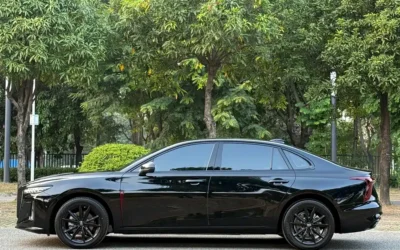 Hongqi Hongqi HS3 PHEV в цвете и кузовом – это идеальный выбор среди китайских автомобилей. Доступная цена и надежность гарантированы.
