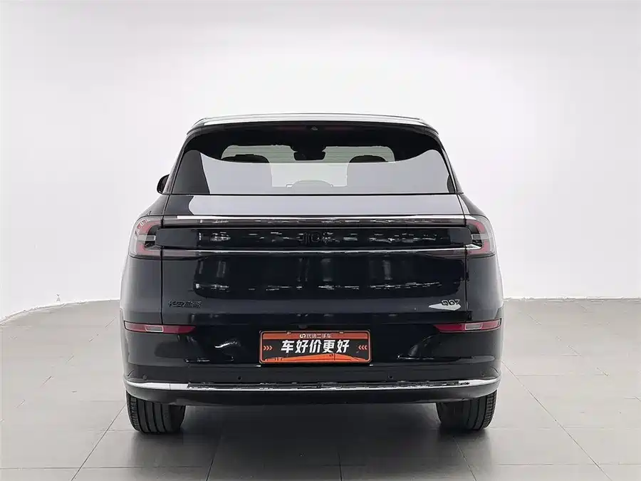 Sinotruk HOWO Light Truck HOWO Hanjiang в цвете и кузовом – это идеальный выбор среди китайских автомобилей. Доступная цена и надежность гарантированы.