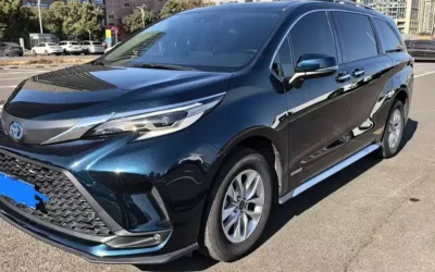 Toyota Toyota Corolla в цвете и кузовом – это идеальный выбор среди китайских автомобилей. Доступная цена и надежность гарантированы.