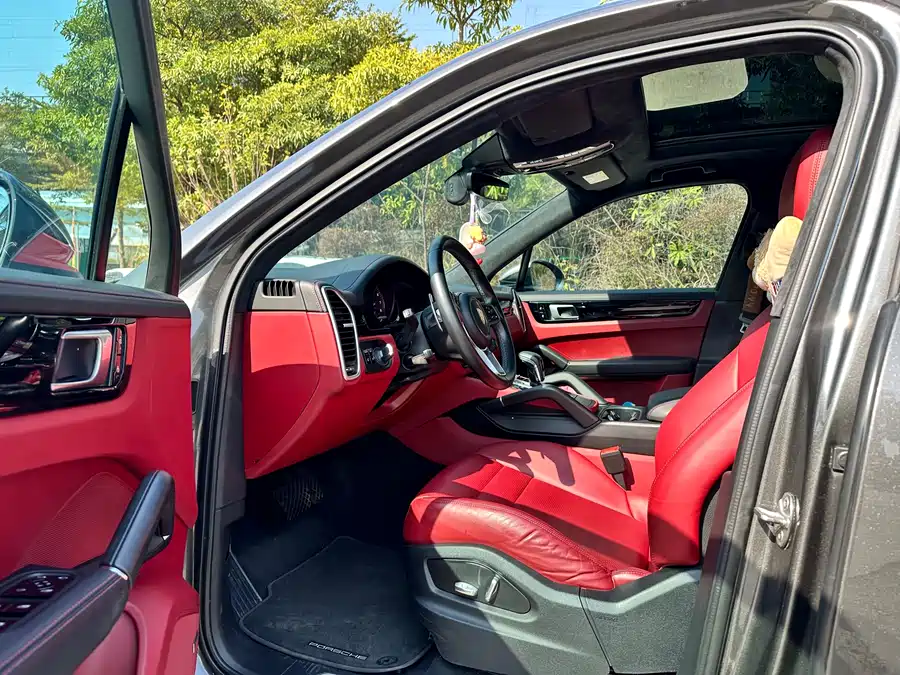 Maserati Maserati Grecale в цвете и кузовом – это идеальный выбор среди китайских автомобилей. Доступная цена и надежность гарантированы.
