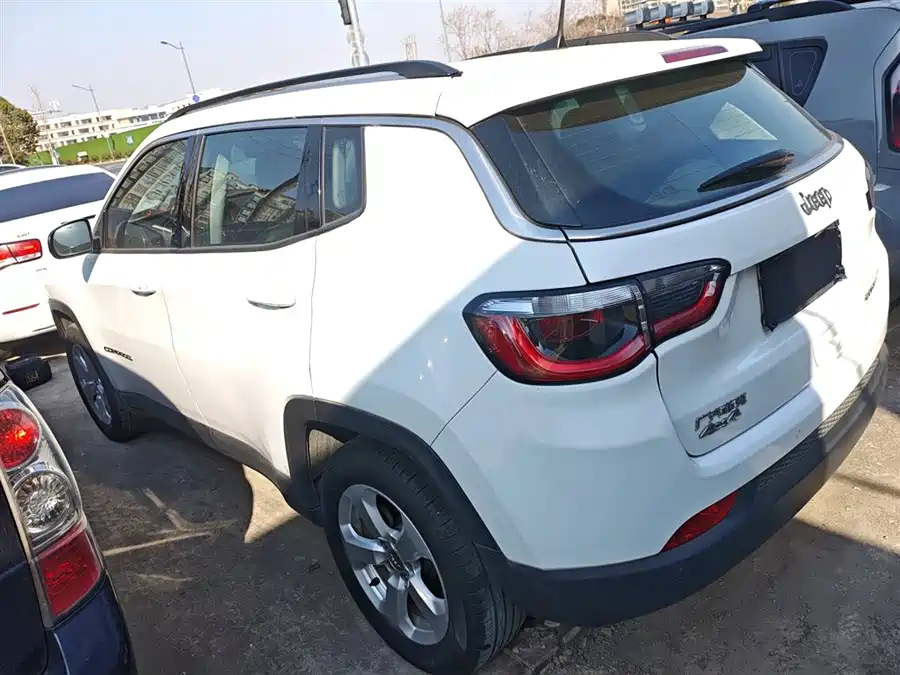 Kia Kia Sportage в цвете и кузовом – это идеальный выбор среди китайских автомобилей. Доступная цена и надежность гарантированы.