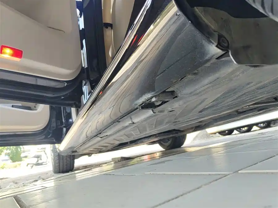 Li Auto LI L8 в цвете и кузовом – это идеальный выбор среди китайских автомобилей. Доступная цена и надежность гарантированы.