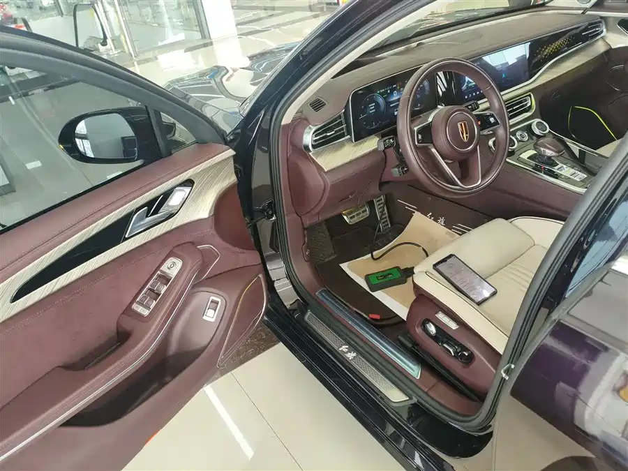 Hongqi Hongqi H9 в цвете и кузовом – это идеальный выбор среди китайских автомобилей. Доступная цена и надежность гарантированы.