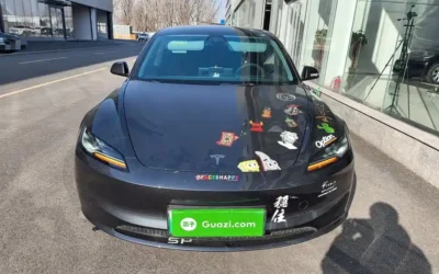 Tesla Tesla Model 3 в цвете и кузовом – это идеальный выбор среди китайских автомобилей. Доступная цена и надежность гарантированы.